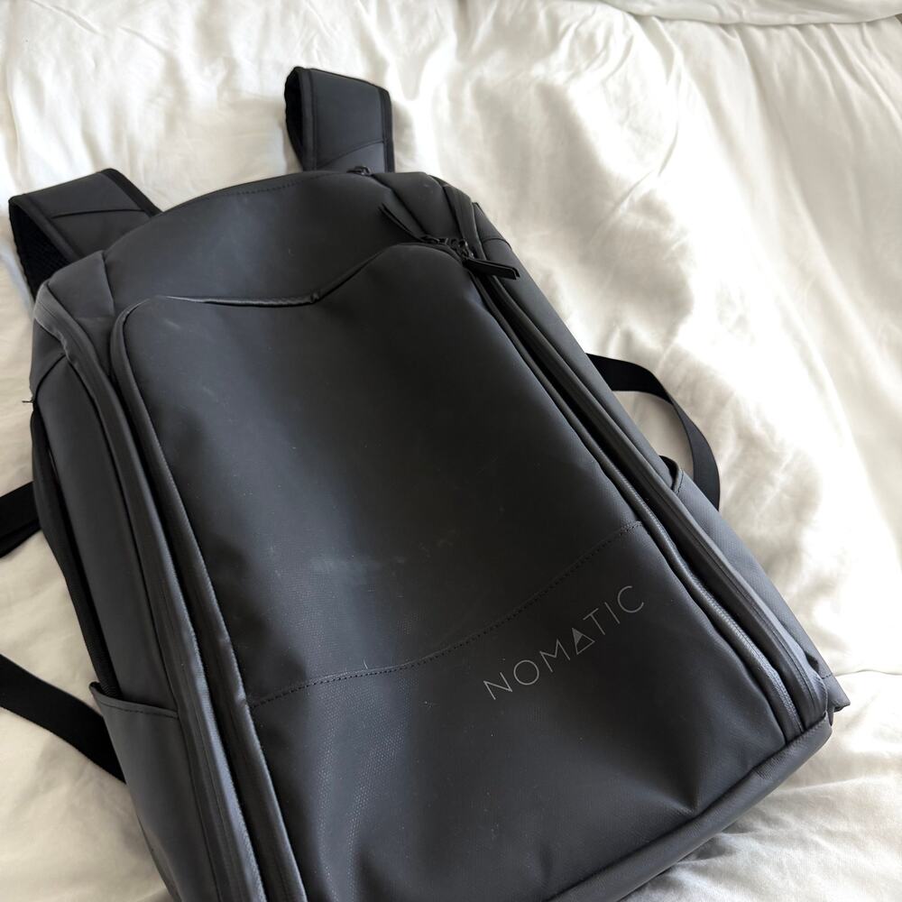NOMATIC 20L Expandable Travel Backpack 30L TSA Laptop Water Resistant - Picture 2 of 6
